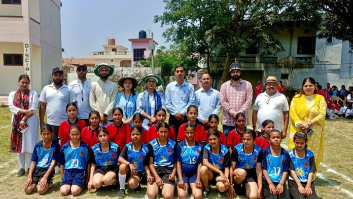 Dignitaries posing along with players. Dignitaries posing along with players.