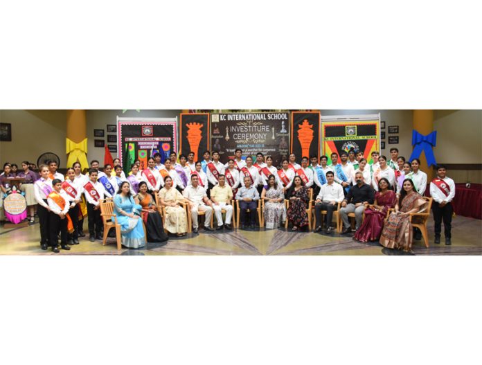 Dignitaries posing along with newly elected students council.