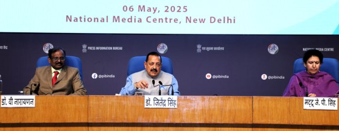 Union Minister Dr. Jitendra Singh briefing the media about the status of ISRO’s “Gaganyaan” programme at National Media Centre, New Delhi on Tuesday. Also seen is ISRO Chairman Dr V. Narayanan.