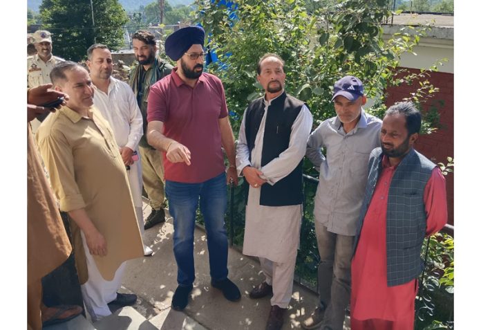 Ranjodh Singh Nalwa interacting with people during tour to Poonch. Ranjodh Singh Nalwa interacting with people during tour to Poonch.