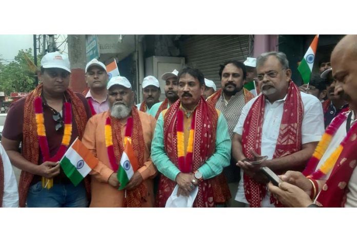 MRM Bharat Yatra being received by Romesh Khajuria, Member National Working Committee, MRM and MLA Yudhvir Sethi on Sunday. MRM Bharat Yatra being received by Romesh Khajuria, Member National Working Committee, MRM and MLA Yudhvir Sethi on Sunday.