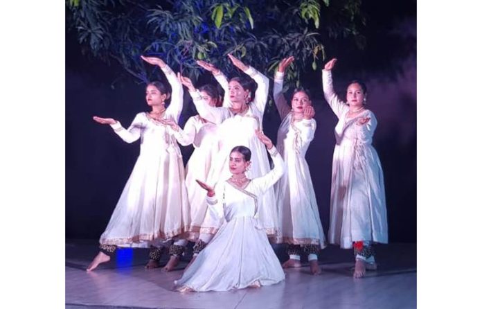Nrityanjali students presenting Kathak Ballet on World Dance Day. Nrityanjali students presenting Kathak Ballet on World Dance Day.