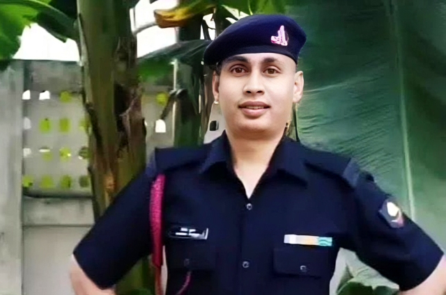 Lance Naik Martyred In Pakistan Shelling Across LoC Hailed From Haryana's Palwal Lance Naik Martyred In Pakistan Shelling Across LoC Hailed From Haryana's Palwal