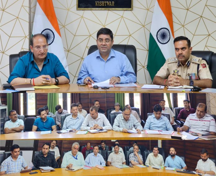 DC Kishtwar, Rajesh Kumar Shavan chairing a meeting on Tuesday.