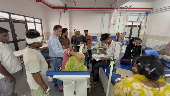 Ten People Injured In Road Mishap At Bijbhera In South Kashmir Ten People Injured In Road Mishap At Bijbhera In South Kashmir