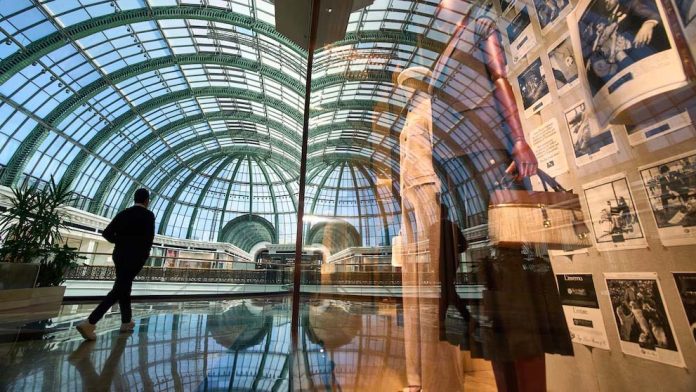 Dubai orders Mall of Emirates owner to restructure its board Dubai orders Mall of Emirates owner to restructure its board