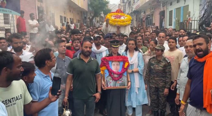 Funeral of pilot killed in Uttarakhand chopper crash