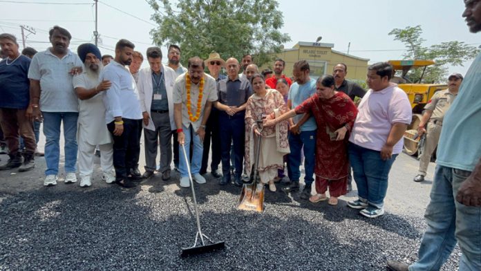 MLA Jammu West, Arvind Gupta starting blacktopping work at GMC Bakshi Nagar, Jammu. MLA Jammu West, Arvind Gupta starting blacktopping work at GMC Bakshi Nagar, Jammu.