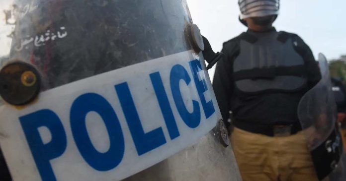 Policeman shot dead by TTP-affiliated  terrorists in northwest Pakistan