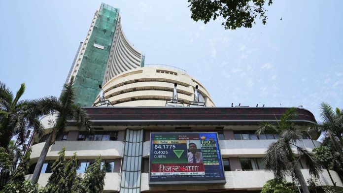 Stock markets rise for 4th day on global rally,  gains in banking shares after RBI rate cut