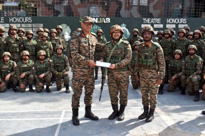 GoC Whiteknight Corps Reviews Security Situation In J&K's Rajouri, Doda