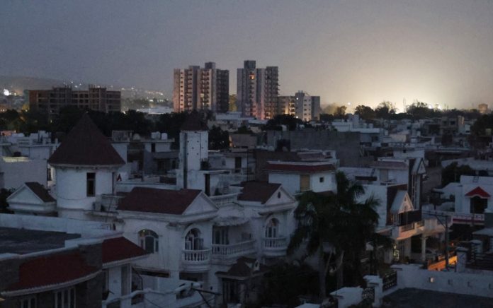 Blackout in Jammu during ‘Operation Shield’ on Saturday night. — Excelsior/Rakesh Blackout in Jammu during ‘Operation Shield’ on Saturday night. — Excelsior/Rakesh