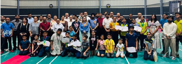 Winners posing along with dignitaries during closing ceremony. Winners posing along with dignitaries during closing ceremony.