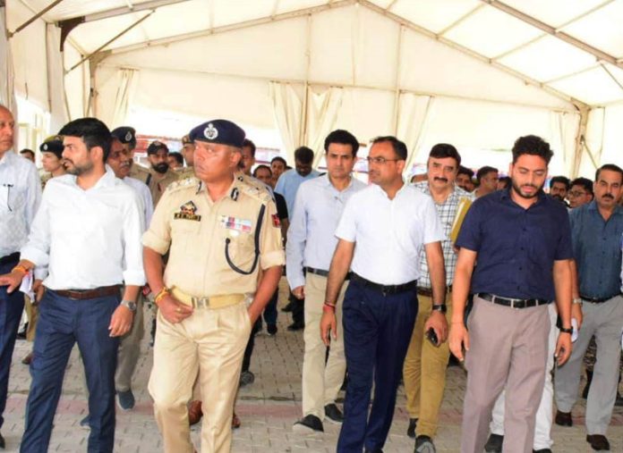 Div Com and IGP during visit to Bhagwati Nagar on Saturday. Div Com and IGP during visit to Bhagwati Nagar on Saturday.