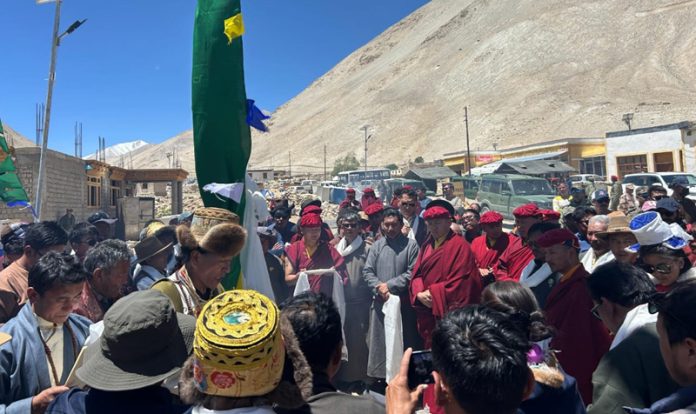 Dignitaries, monks and devotees participating in Darchen Kujeng 2025 in border village of Demjok in Ladakh.