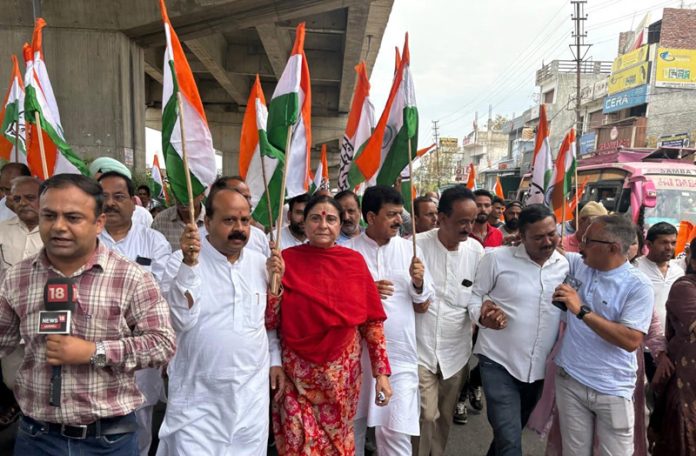 Senior Congress leader Indu Pawar (ex-MLA) leading ‘Jai Hind Yatra’ at Samba. Senior Congress leader Indu Pawar (ex-MLA) leading ‘Jai Hind Yatra’ at Samba.