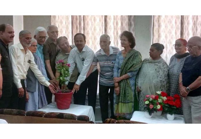 Members of NGO, MALIN during visit to old age home at Amphalla in Jammu. Members of NGO, MALIN during visit to old age home at Amphalla in Jammu.