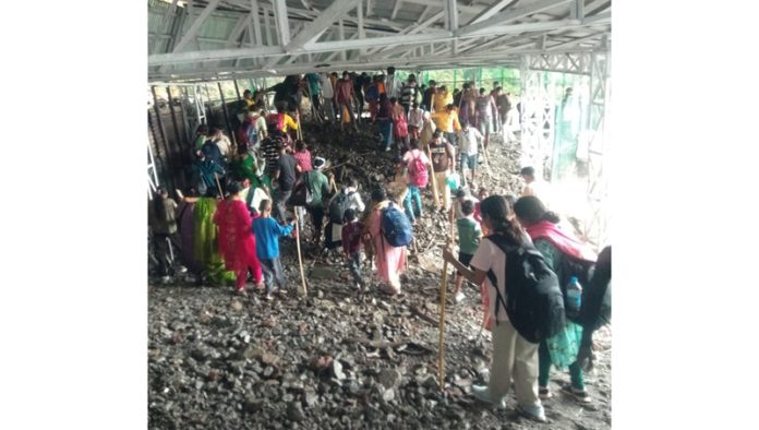 Landslide triggered due to heavy rains on Himkoti route suspends Shri Mata Vaishno Devi Yatra from new track in Trikuta Hills of Katra. — Excelsior/Romesh Mengi