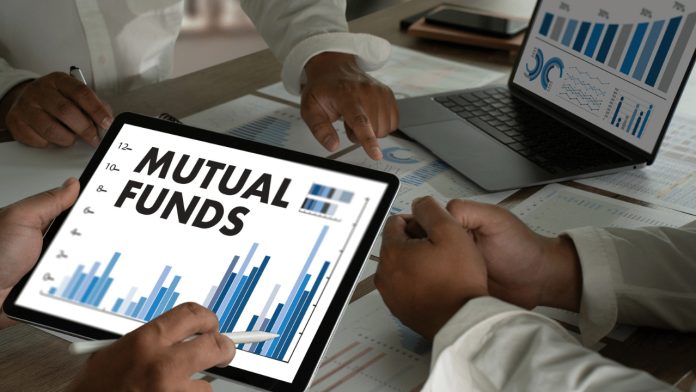 Equity mutual fund inflow rises 24 pc to Rs 23,587 cr in Jun; breaks 5-month declining streak Equity mutual fund inflow rises 24 pc to Rs 23,587 cr in Jun; breaks 5-month declining streak