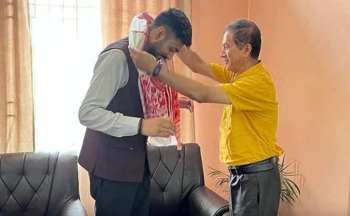 J&K-Born IAS Officer Jay Vikas Takes Over As First Commissioner Of DMC In Assam J&K-Born IAS Officer Jay Vikas Takes Over As First Commissioner Of DMC In Assam