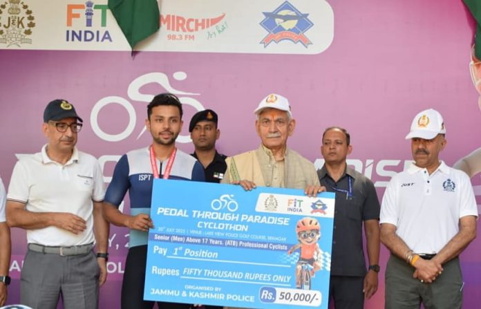 LG Sinha Felicitates The Winners Of ‘Pedal Through Paradise’ Cycle Race- 2025 Organized By J&K Police