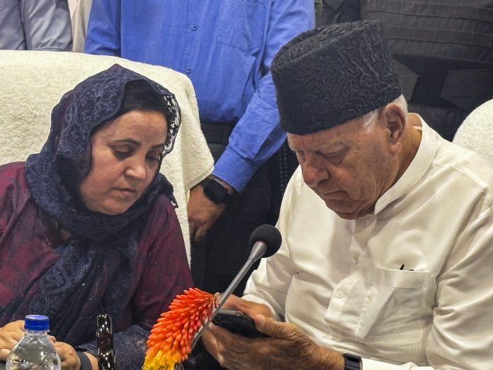 Farooq Abdullah at workers convention