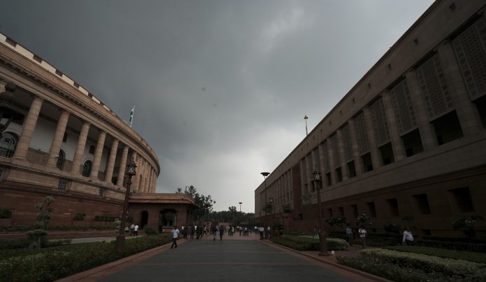 Weather: Rains in Delhi