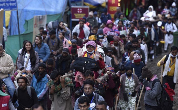Pilgrims leave for Shri Amarnath Ji cave shrine from Baltal on Thursday morning. More pics on page Nos. 3 & 5. Pilgrims leave for Shri Amarnath Ji cave shrine from Baltal on Thursday morning. More pics on page Nos. 3 & 5.