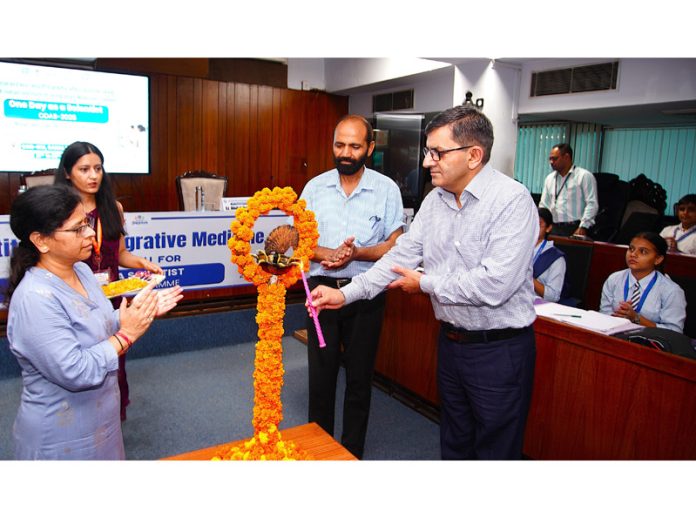 Dr. Zabeer Ahmed, Director of CSIR-IIIM, Jammu inaugurating 'One Day as a Scientist' initiative in Jammu on Monday. Dr. Zabeer Ahmed, Director of CSIR-IIIM, Jammu inaugurating 'One Day as a Scientist' initiative in Jammu on Monday.
