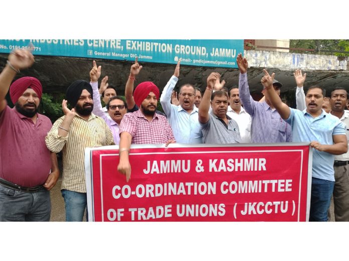 CITU activists staging protest in Jammu. -Excelsior/Rakesh CITU activists staging protest in Jammu. -Excelsior/Rakesh