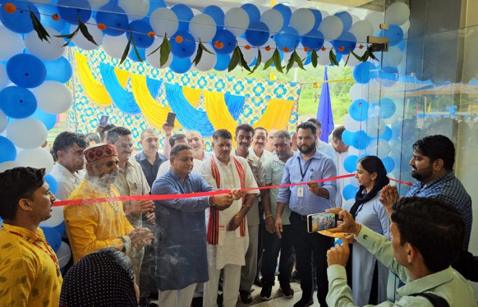 MLA Kalakot-Sunderbani, Randhir Singh inaugurating new showroom of Jammu Motors in Sundarbani.