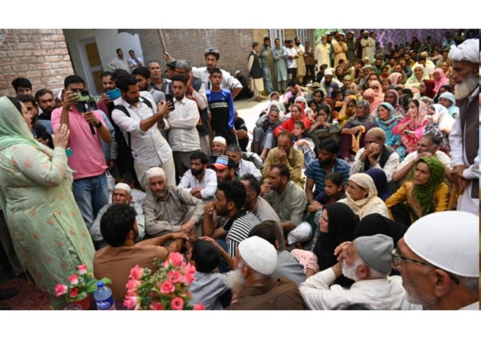 Minister Sakeena Itoo addressing a Public Darbar on Saturday. Minister Sakeena Itoo addressing a Public Darbar on Saturday.