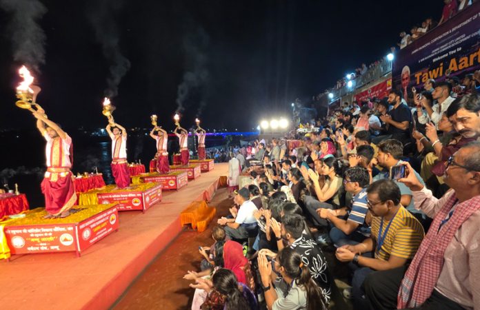 A view of Tawi Aarti in Jammu. -Excelsior/Rakesh