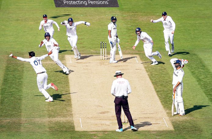 England team celebrating after defeating India in third test at Lords on Monday. England team celebrating after defeating India in third test at Lords on Monday.