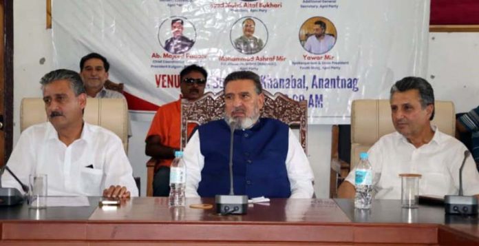 Apni Party president Altaf Bukhari addressing party workers in Anantnag. Apni Party president Altaf Bukhari addressing party workers in Anantnag.