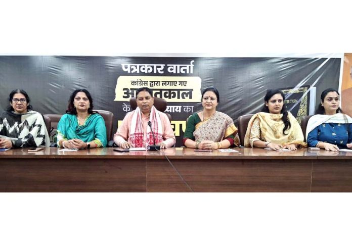 Sat Sharma chairing an organizational meeting of the BJP Mahila Morcha at Jammu on Wednesday. Sat Sharma chairing an organizational meeting of the BJP Mahila Morcha at Jammu on Wednesday.