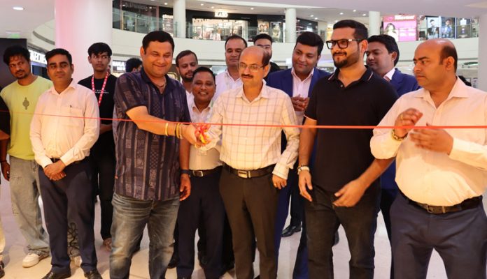 Madan Mohan Rana, vice president of Wave Mall inaugurating 'The Souled Store' in Jammu.