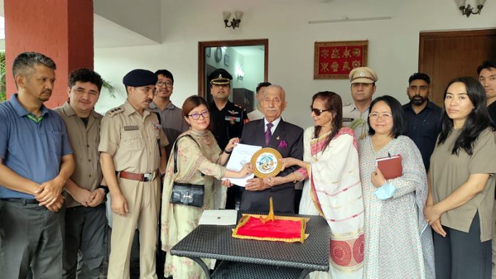 L G Ladakh , Brig B D Mishra along with First Lady Neelam Mishra launching logo of Mudu Unna at New Delhi on Saturday. L G Ladakh , Brig B D Mishra along with First Lady Neelam Mishra launching logo of Mudu Unna at New Delhi on Saturday.