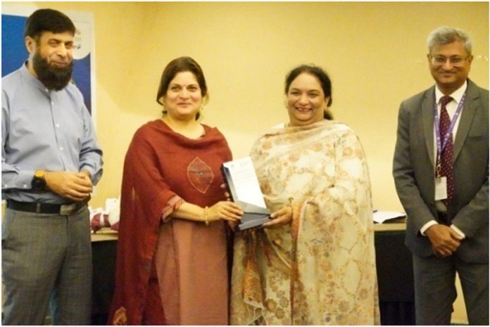 A J&K official being feliciated for achieving milestone in PACS computerisation. A J&K official being feliciated for achieving milestone in PACS computerisation.