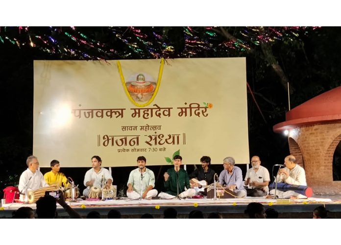 Artists performing at Panjthirthi Mahadev Mandir on Monday. Artists performing at Panjthirthi Mahadev Mandir on Monday.