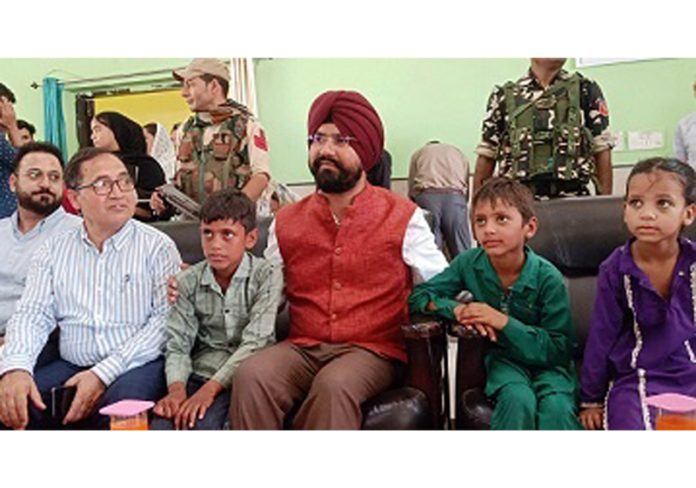 DC Doda Harvinder Singh during a medical check-up camp on Saturday. DC Doda Harvinder Singh during a medical check-up camp on Saturday.