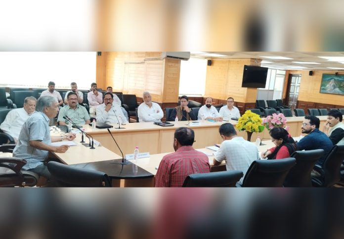 Committee on Environment calls for robust sanitation mechanism in rural areas-11