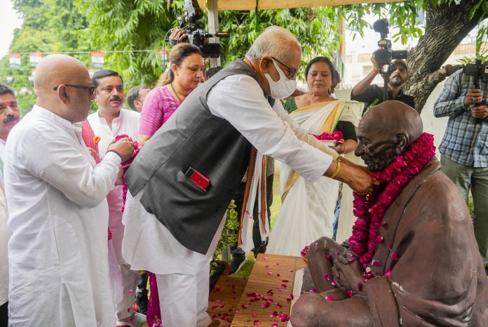 Opposition VP candidate Reddy in Lucknow