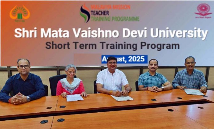 Experts at training program on Next Generation Communication Networks, being hosted by SMVDU.