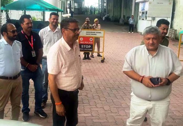 Transport Commissioner Vishesh Mahajan during surprise visit to Katra town on Tuesday. Transport Commissioner Vishesh Mahajan during surprise visit to Katra town on Tuesday.