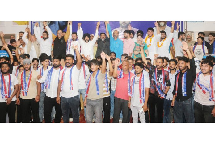 Manjit Singh and other senior leaders of Apni Party along with new entrants of the party at an event in Samba.