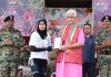 LG Manoj Sinha felicitating participant of Cycle Rally organised by BSF.