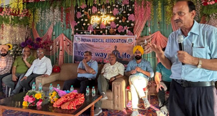 Dr TR Raina delivering a lecture at Community Hall Ramgarh on Thursday.