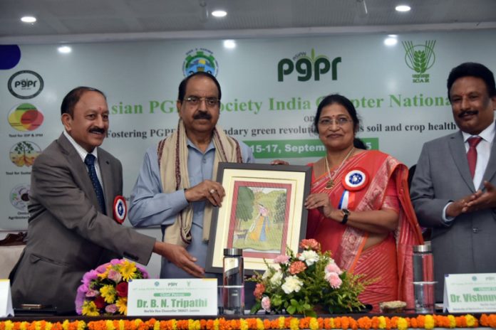 SKUAST-Jammu VC being preseted a memento during inaugural of conference.