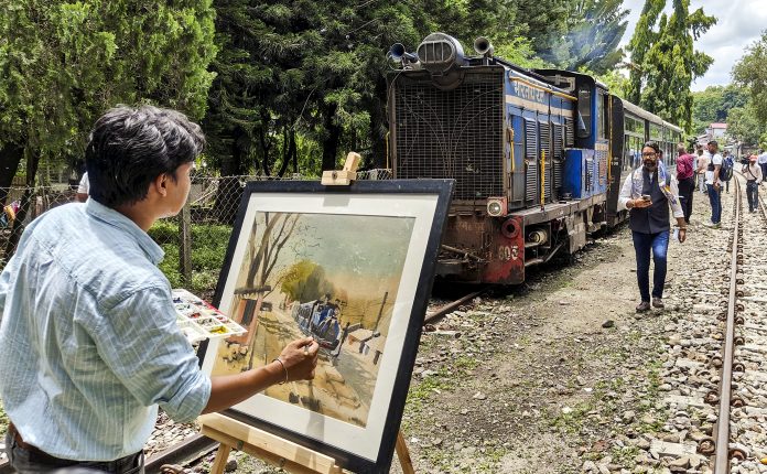 DHR celebrates first birthday of the Toy Train in 144 years in WB